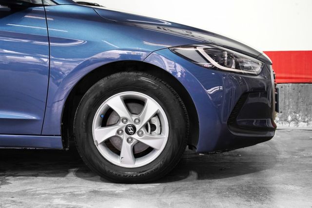 豪華版｜一手車 僅跑4.8萬里 定速循跡、倒車雷達、後座出風口  第5張相片