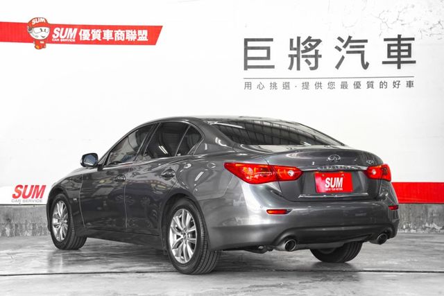 2.0T旗艦款｜一手車僅跑4.5萬里 原版件 原廠保養 天窗 導航 環景影像 雙電動椅 偏移警示  第6張相片