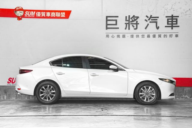 尊榮安全型 22年式 一手車 原版原漆 MRCC全速域跟車 車道偏移 盲點 360環景 皮椅  第4張相片