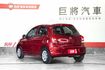 傳奇版 僅跑4.8萬里 一手車 原版件 有皮椅、電動調整後照鏡、胎壓偵測  第7張縮圖