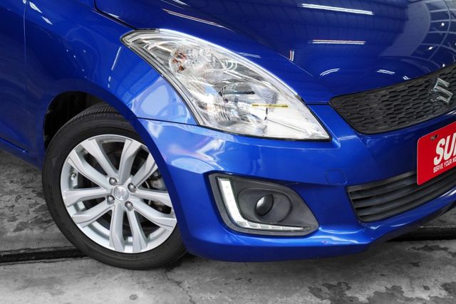 GLX｜一手車 原版件 倒影、恆溫、定速、IKEY、藍芽、導航、電子後視鏡、方向盤4向  第18張相片