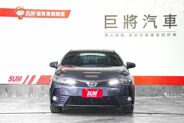 經典型｜原廠保養 僅跑4.2萬里 導航 倒車影像 定速 雙區恆溫  第2張相片