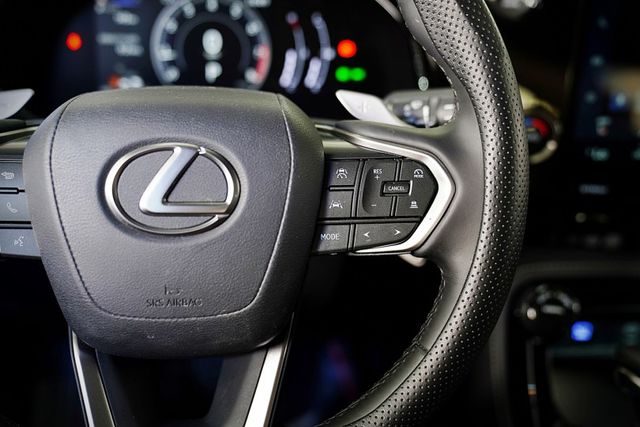 豪華版｜一手車僅跑2.6萬里 原版件 原廠保養 撥片、環景、ACC、盲點、電尾門  第11張相片