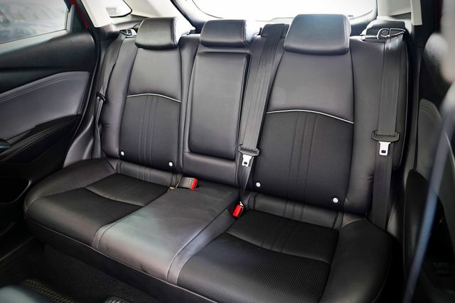 一手車 原版件 ACC 車道偏移 盲點 抬顯 倒影 BOSE音響 CARPLAY  第9張相片