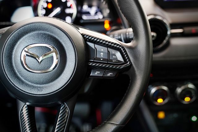 一手車 原版件 ACC 車道偏移 盲點 抬顯 倒影 BOSE音響 CARPLAY  第11張相片
