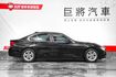 318i｜原版件 5AS 摸門 雙前座電動椅 倒車顯影 定速 自動大燈 自動雨刷 雙區恆溫  第4張縮圖