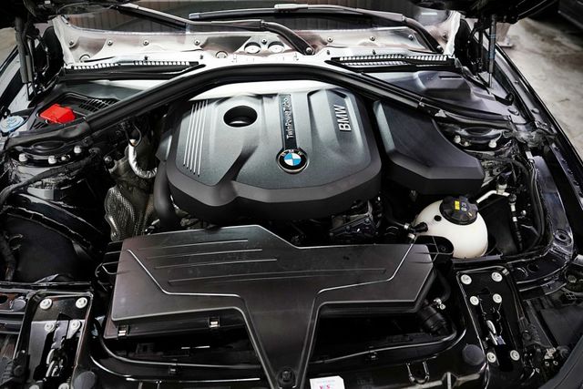 318i｜原版件 5AS 摸門 雙前座電動椅 倒車顯影 定速 自動大燈 自動雨刷 雙區恆溫  第19張相片