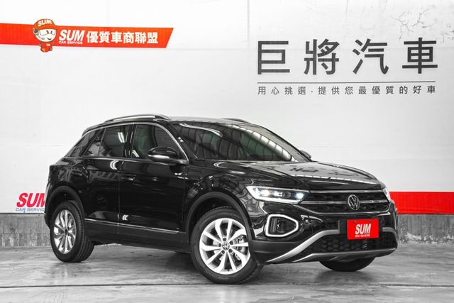 一手車 原版件 撥片、雙區恆溫、電動尾門、倒影、盲點、原廠導航、ACC、自動停車  第1張相片