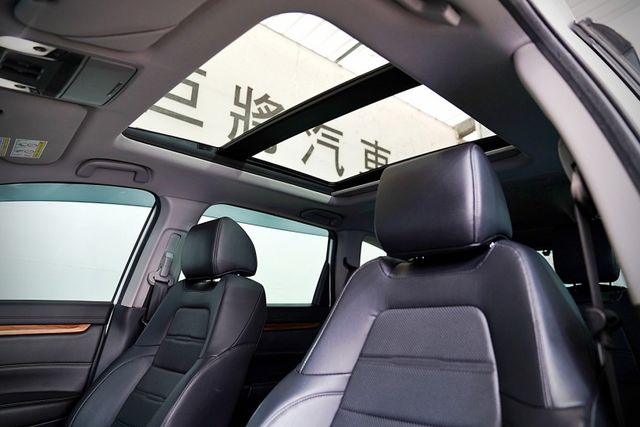 一手車原鈑件 延長保固到2027ACC、車道置中、環景、盲點、腳踢尾門、全景天窗  第11張相片