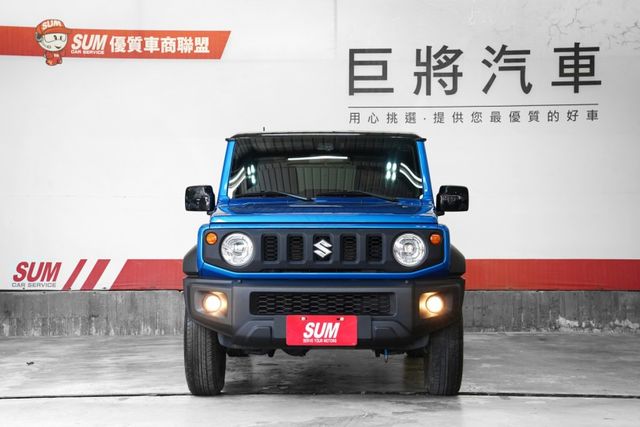 原版件 適時4驅(附加力箱) 感應頭燈 倒車顯影 導航定速 恆溫 車道偏離警示  第2張相片
