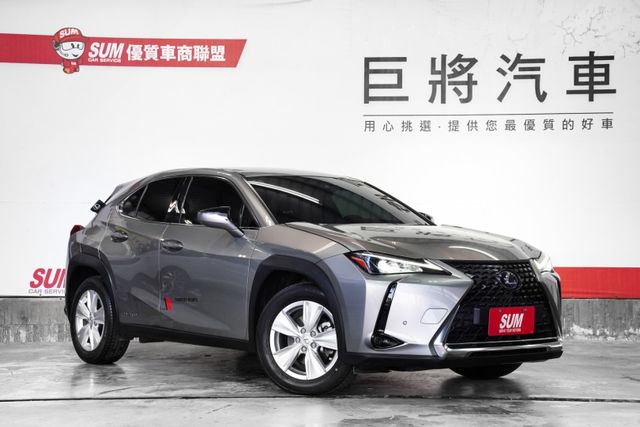 原鈑件 原廠保養 原廠大電池保固到2029/8 車道置中、盲點、腳踢尾門、ACC  第1張相片