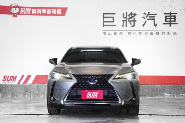 原鈑件 原廠保養 原廠大電池保固到2029/8 車道置中、盲點、腳踢尾門、ACC  第2張相片