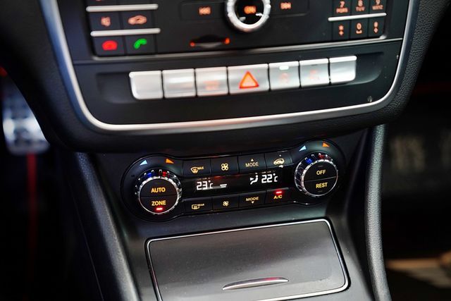 GLA 180運動版｜原版件 AMG 定速 倒影 恆溫 CARPLAY 電尾門 雙電動記憶座椅 撥片  第15張相片