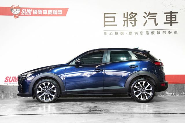 頂級羨定版｜一手車 原鈑件 定速 I-KEY 盲點 車道偏移 倒車顯影 藍牙音響  第5張相片