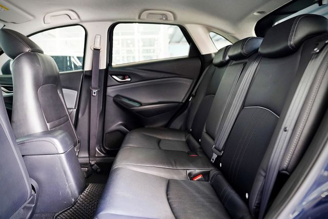 頂級羨定版｜一手車 原鈑件 定速 I-KEY 盲點 車道偏移 倒車顯影 藍牙音響  第10張相片