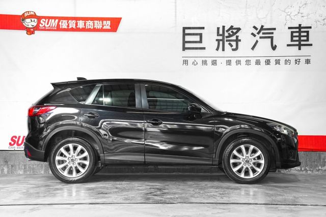 柴油2.2 AWD｜原鈑件 原廠引擎終身保固 皮椅、IKEY、感應頭燈、HID頭燈、前後霧燈、倒影  第4張相片