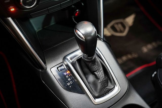柴油2.2 AWD｜原鈑件 原廠引擎終身保固 皮椅、IKEY、感應頭燈、HID頭燈、前後霧燈、倒影  第16張相片