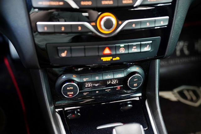 一手車 原版件 皮椅 電動椅 定速 360環景 導航 雙區恆溫 全景天窗 撥片  第16張相片