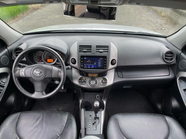 一手車只跑9萬KM的RAV4 !  第10張相片