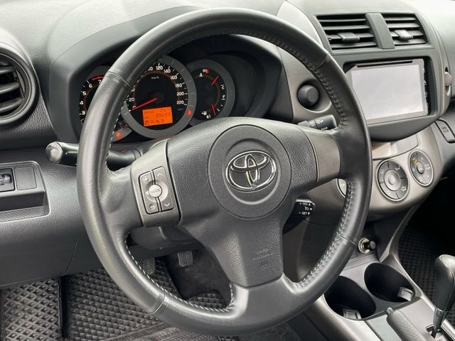一手車只跑9萬KM的RAV4 !  第14張相片