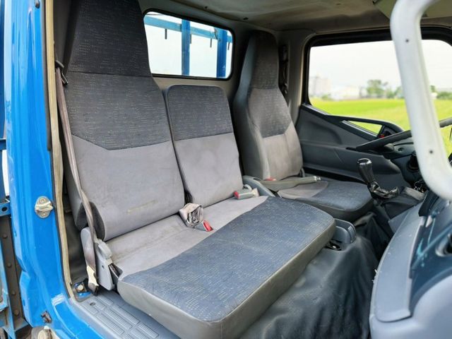 堅達 3.5頓 . 原廠保養  第9張相片