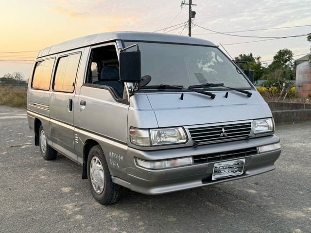 得利卡2.4手排 . 做生意擺夜市早市好幫手  第3張相片