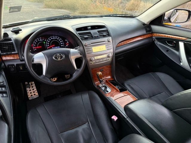 2011年 6.5代 , 末代小改款CAMRY 2.0 黑內裝  第7張相片