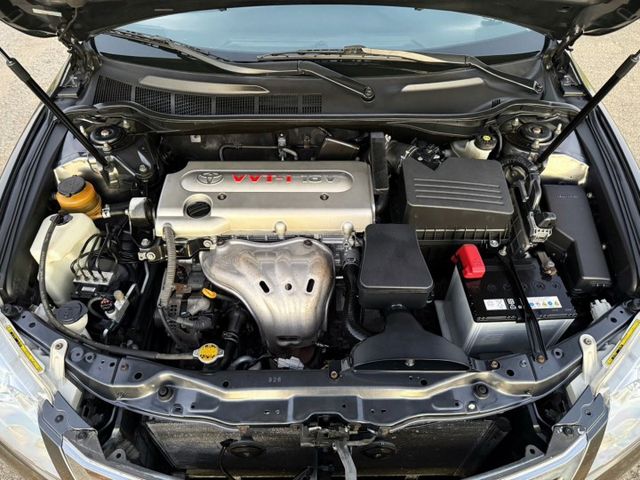 2011年 6.5代 , 末代小改款CAMRY 2.0 黑內裝  第10張相片