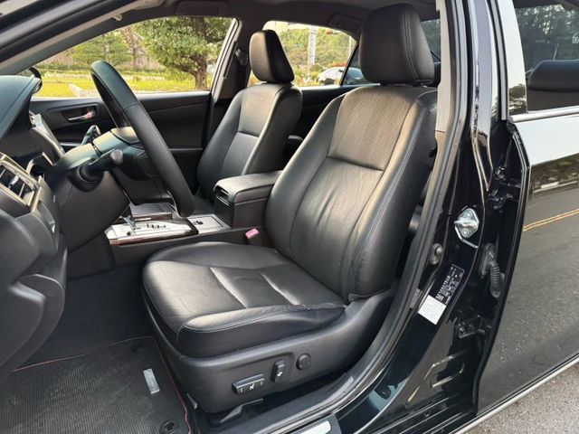 油電車 . 車況極好 ! 一桶油能跑800KM以上 !!  第8張相片