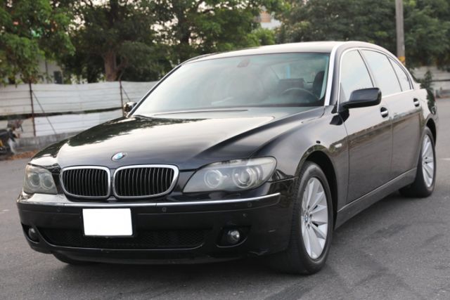 正2005年 BMW E66 740LI 黑色  大老闆座車 4.0CC  第1張相片