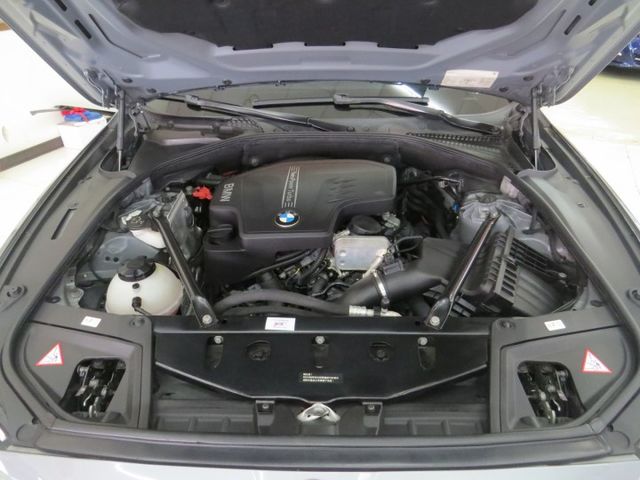 2012年領2013年型式~BMW 520I~五門旅行車~泛得總代理~僅跑十四萬~進口資料齊全~  第18張相片