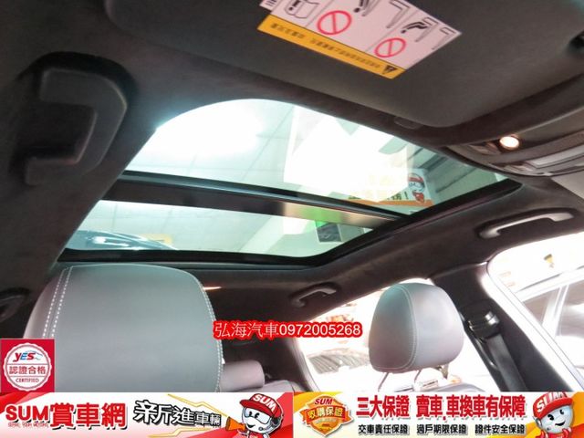 2019年~INFINITI Q30~ 1.6 旗艦影音~一手女用車~環景~全程原廠紀錄~自動煞車功能~盲點~僅跑三萬~  第8張相片