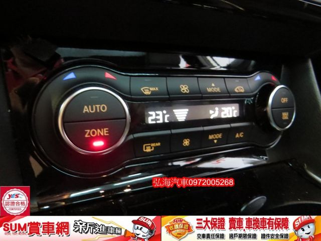 2019年~INFINITI Q30~ 1.6 旗艦影音~一手女用車~環景~全程原廠紀錄~自動煞車功能~盲點~僅跑三萬~  第11張相片