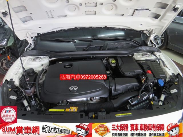 2019年~INFINITI Q30~ 1.6 旗艦影音~一手女用車~環景~全程原廠紀錄~自動煞車功能~盲點~僅跑三萬~  第18張相片