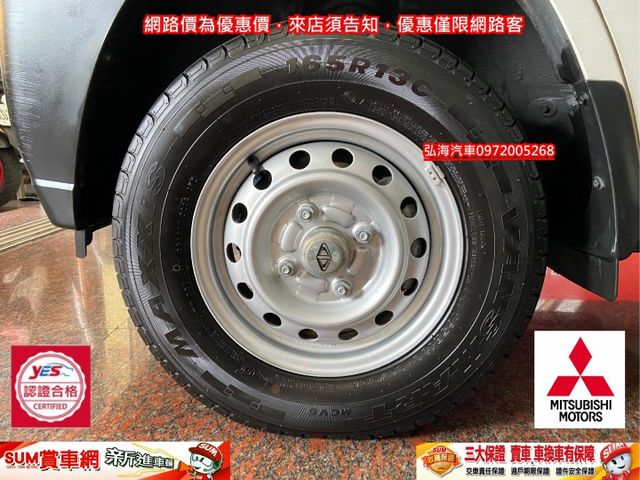 2024年 三菱 新款菱利 手排 1.5 ~僅跑九千~ 白鐵貨斗 ~三面蓬式~ 升降尾門  第20張相片