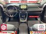 2020年 TOYOTA RAV4 小改款 2.0 旗艦 新車價138萬 全程原廠紀錄 旗艦版 環景 腳踢尾 僅跑一萬  第5張縮圖