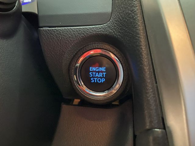 2015年 TOYOTA CAMRY 2.0 節能引擎 I-KEY 末代小改款  第8張相片