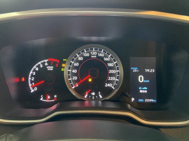 2023年7月TOYOTA ALTIS 1.8 汽油版 大改款 僅跑兩萬 IKEY版 升級車距功能 原廠多功能影音  第3張相片