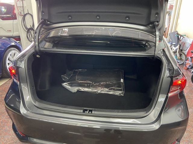 2023年7月TOYOTA ALTIS 1.8 汽油版 大改款 僅跑兩萬 IKEY版 升級車距功能 原廠多功能影音  第15張相片