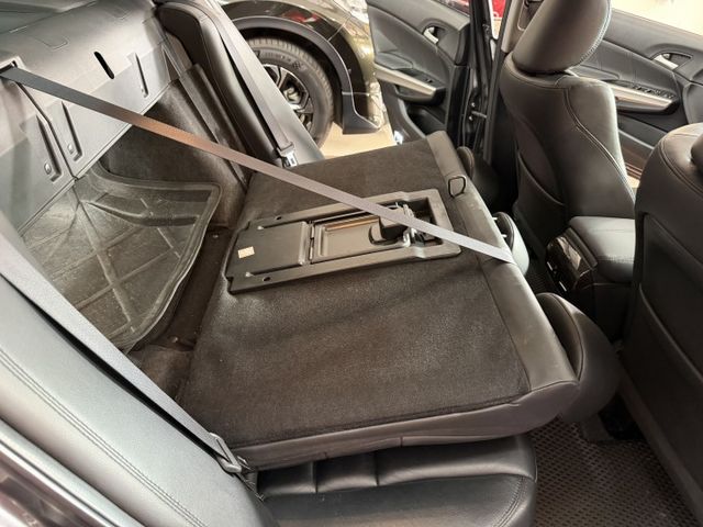 2008年 HONDA ACCORD 2.4 旗艦版 四安 天窗 車況如佳 全車源版件  第11張相片