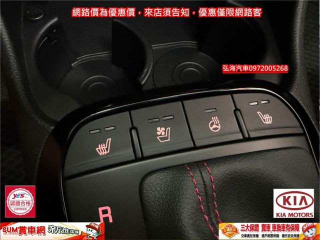一手女用車 I-KEY 僅跑一萬五千萬公里  選配天窗~冷熱椅~方向盤加熱  第10張相片