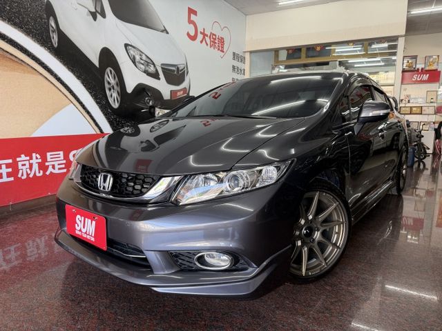 2014年底領2015年型式四安 天窗 車況如佳 全車原版件 僅跑五萬 末代小改款 里程保證:52279公里  第1張相片