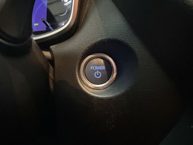 2024年TOYOTA COROLA CROSS 1.8 僅跑三萬 旗艦油電版 I-KEY版 盲點偵測功能  第9張相片