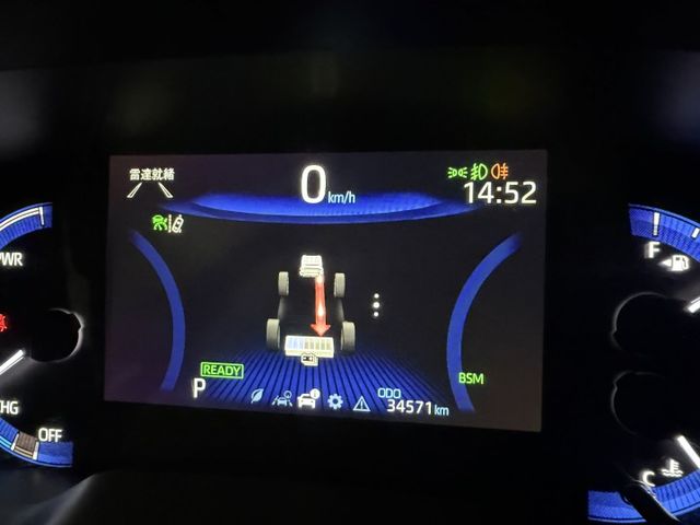 2024年TOYOTA COROLA CROSS 1.8 僅跑三萬 旗艦油電版 I-KEY版 盲點偵測功能  第15張相片