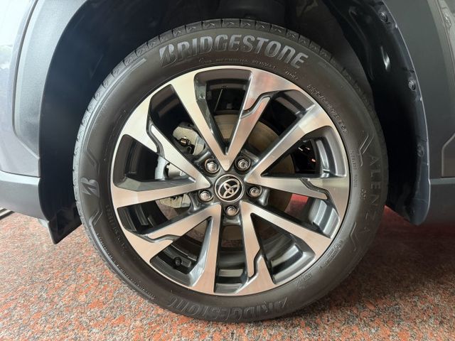 2024年TOYOTA COROLA CROSS 1.8 僅跑三萬 旗艦油電版 I-KEY版 盲點偵測功能  第20張相片