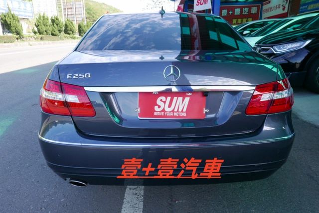 認證通過全車原鈑件保證里程 E250 內裝美車況佳  第5張相片