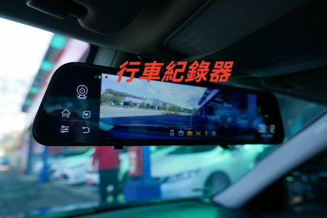 認證通過全車原鈑件保證里程 E250 內裝美車況佳  第14張相片