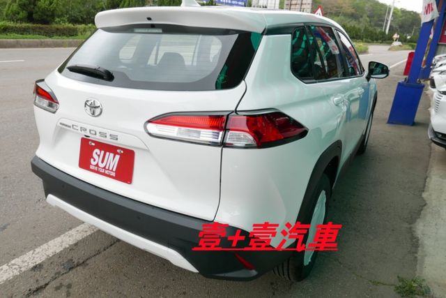 全新領牌車只跑10公里 ACC跟車系統 車道偏移 倒車顯影 CARPLAY 原廠保固中 I-KEY  第4張相片