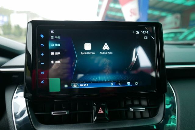 全新領牌車只跑10公里 ACC跟車系統 車道偏移 倒車顯影 CARPLAY 原廠保固中 I-KEY  第13張相片