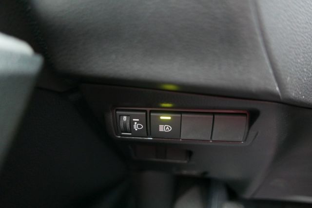 全新領牌車只跑10公里 ACC跟車系統 車道偏移 倒車顯影 CARPLAY 原廠保固中 I-KEY  第16張相片